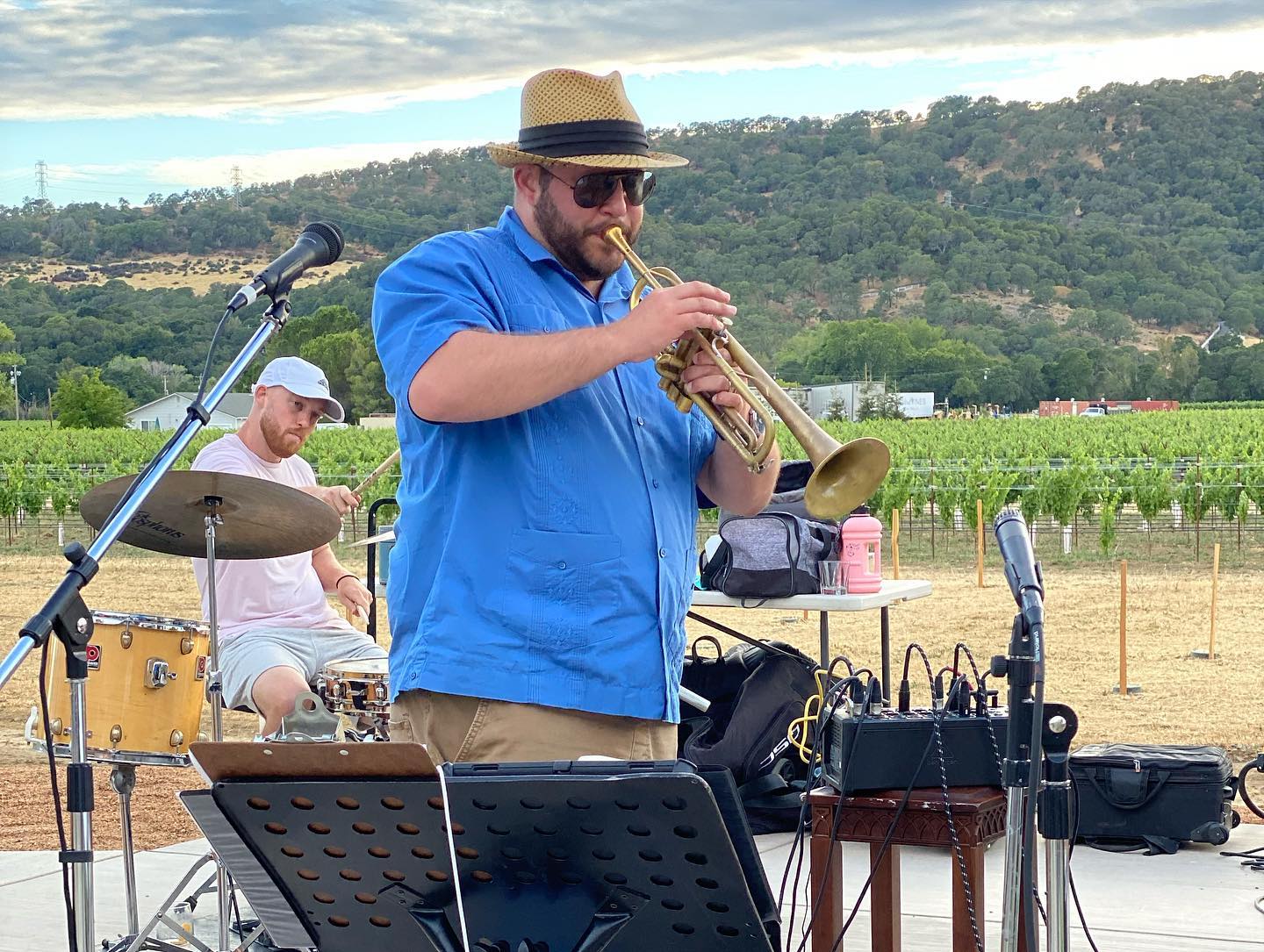 Friday Night Live Music At Village 360 Winery Fairfield CA